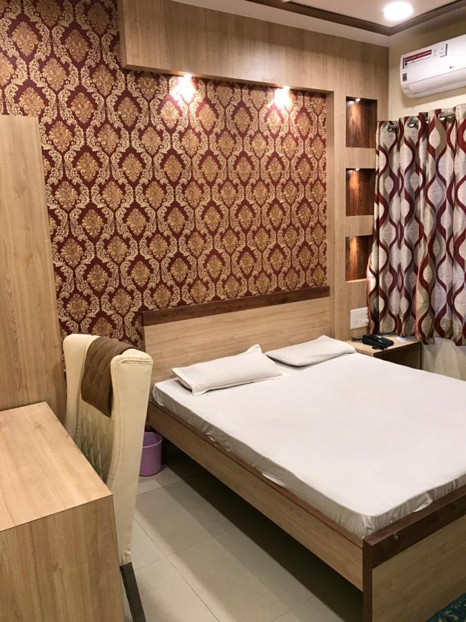 Hotel Natraj Bulandshahr Dış mekan fotoğraf